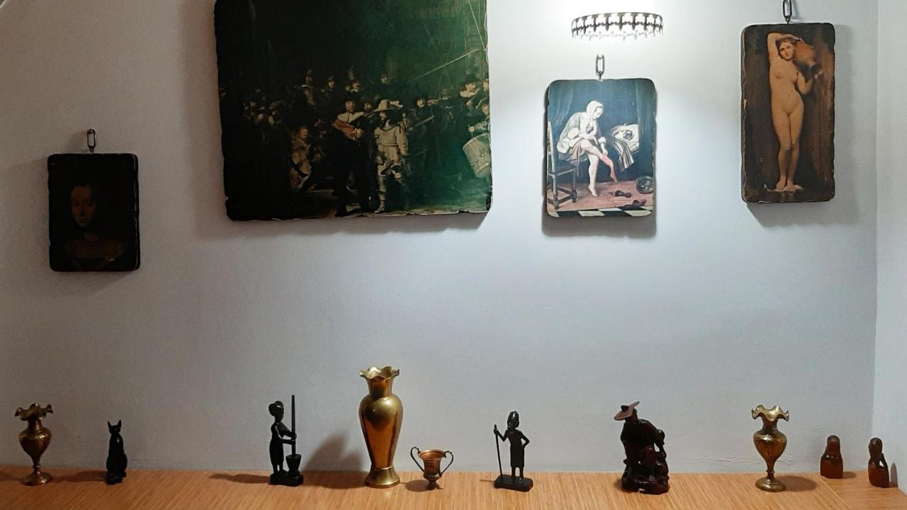 Отель Гостевой дом Art House Кутаиси Экстерьер фото