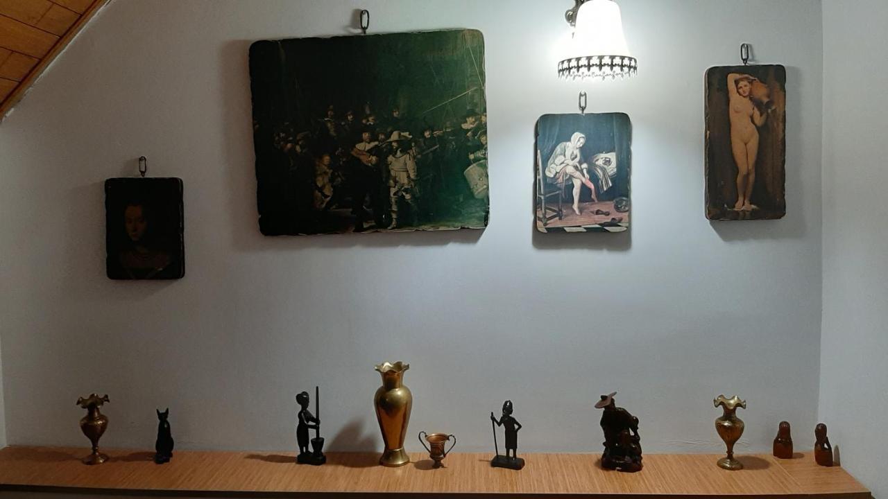 Отель Гостевой дом Art House Кутаиси Экстерьер фото