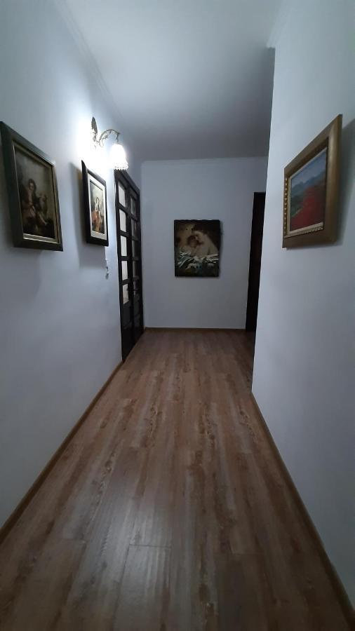 Отель Гостевой дом Art House Кутаиси Экстерьер фото